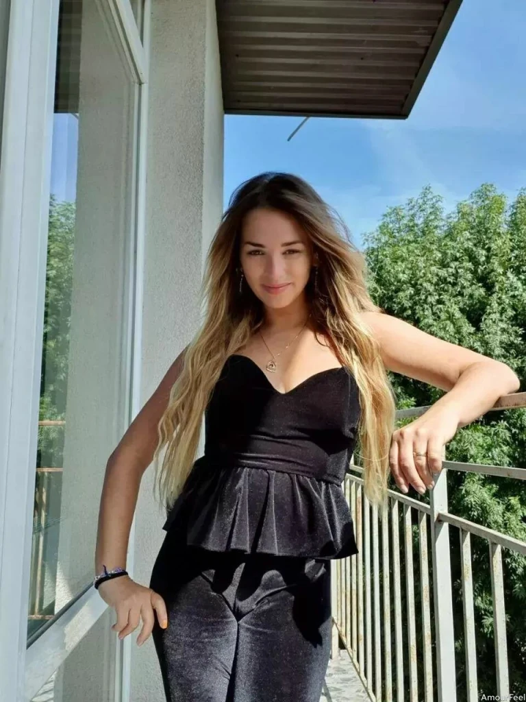 Nadezhda Profile image 1