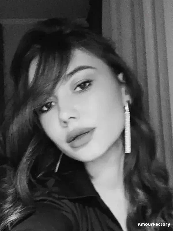 Yana Profile image 3