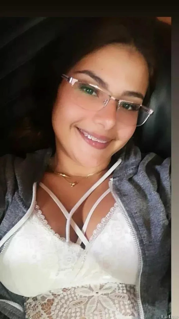 Giovana Profile image 1