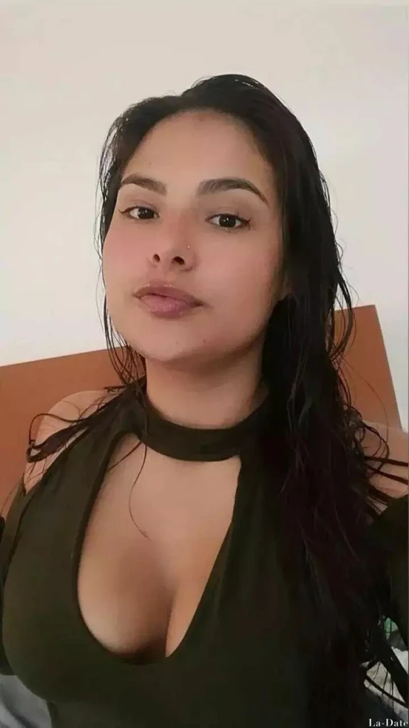 Giovana Profile image 4