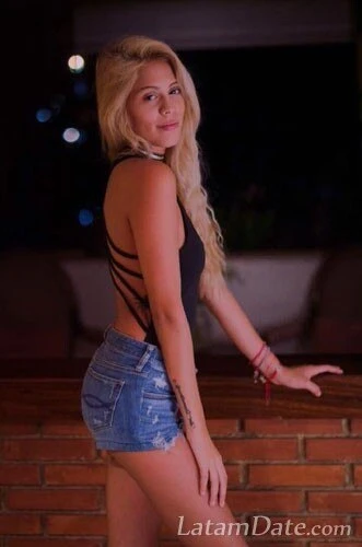 Laura Profile image 3