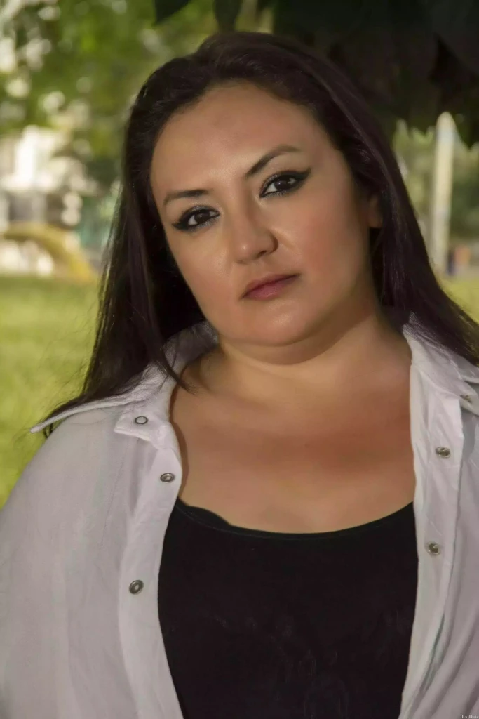 Carmen Profile image 1