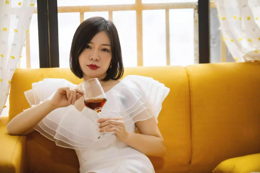 Carla Wang Profile image 2