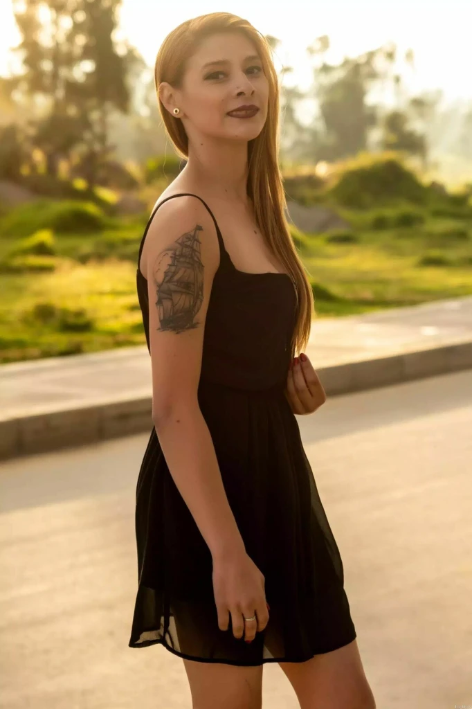 Manuela Profile image 3