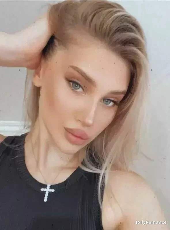 Alla Profile image 3