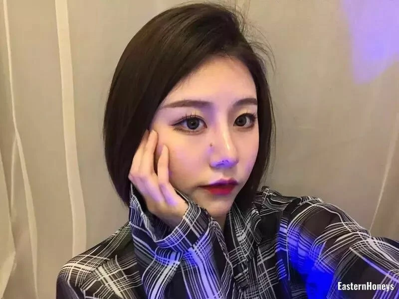 Jiaqi Profile image 2