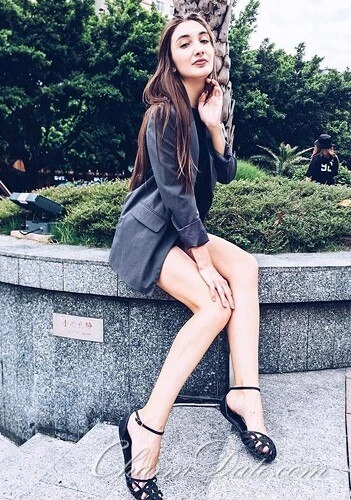 Inna Profile image 2