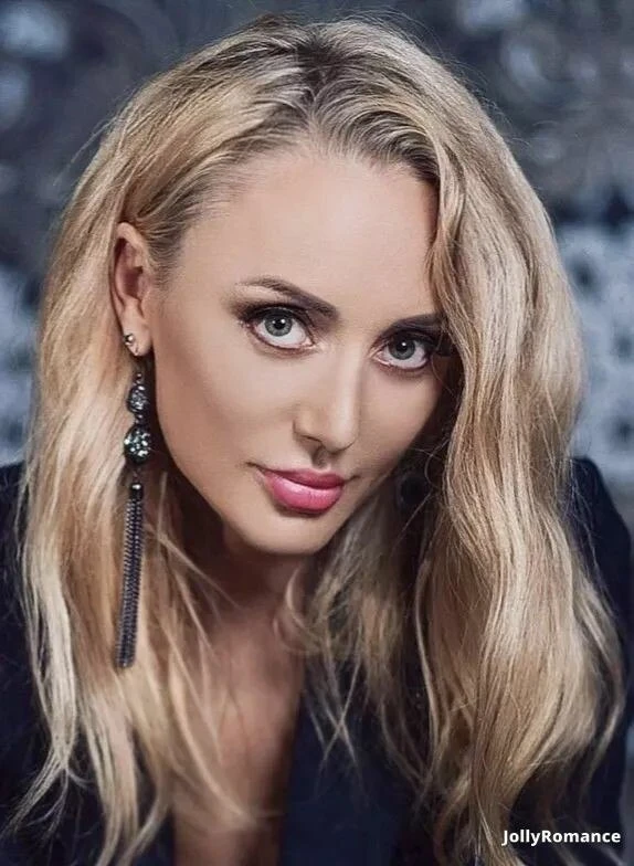 Nadia Profile image 1