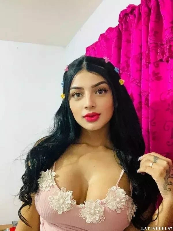 Laura Profile image 2