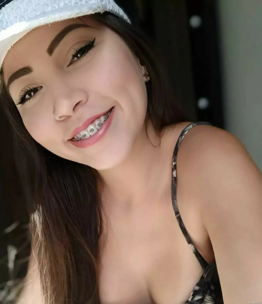 Glorymari Profile image 4