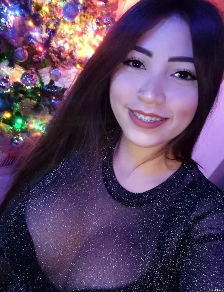 Glorymari Profile image 2