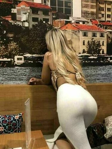 CheekyHottie Profile image 1