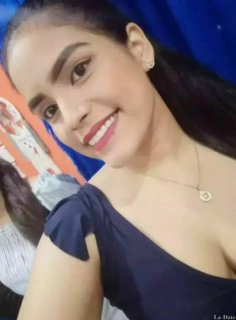 Roselys Profile image 1