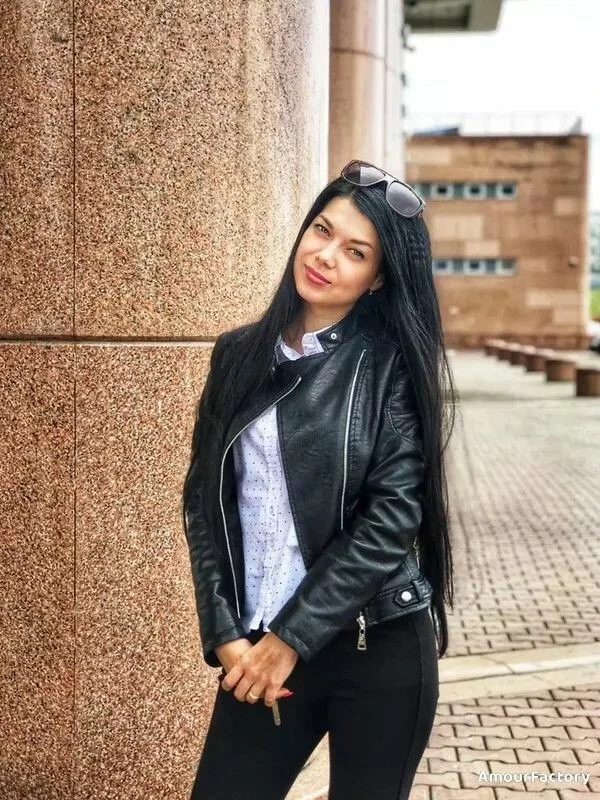 Kristina Profile image 2