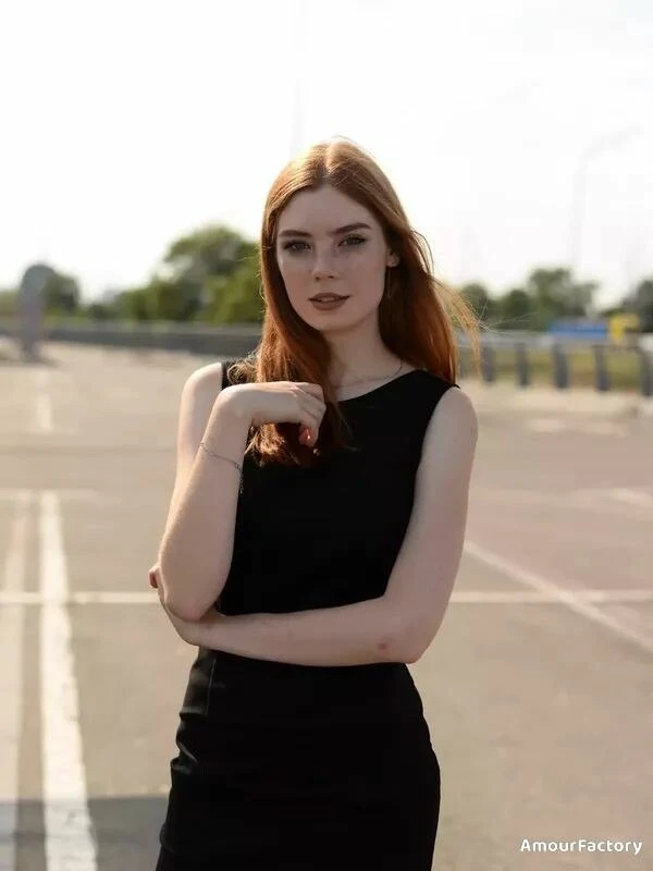 Alyona Profile image 1