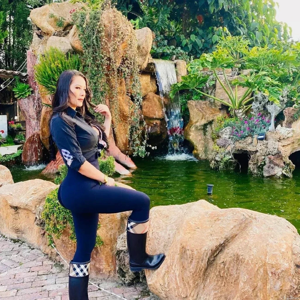 Marcela Profile image 4