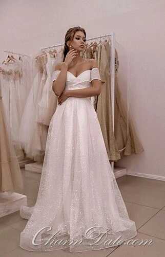 Yuliya Profile image 2