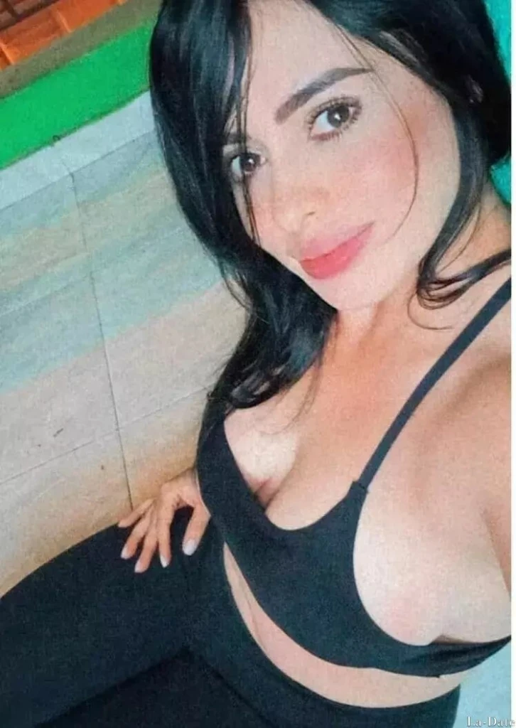 Viviana Profile image 4