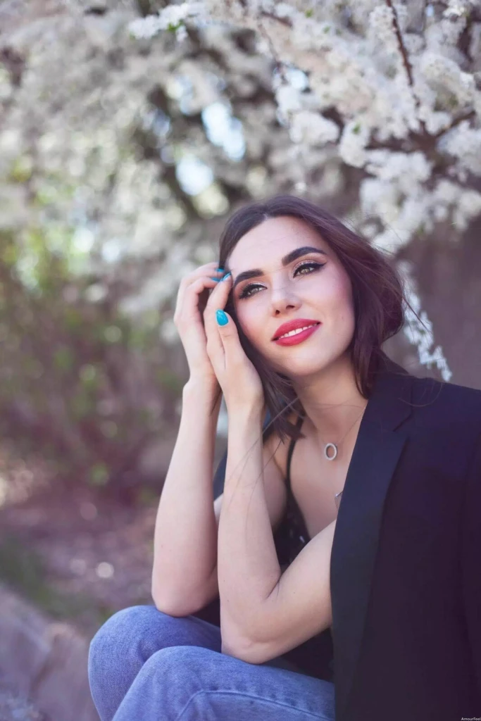 Alina Profile image 1