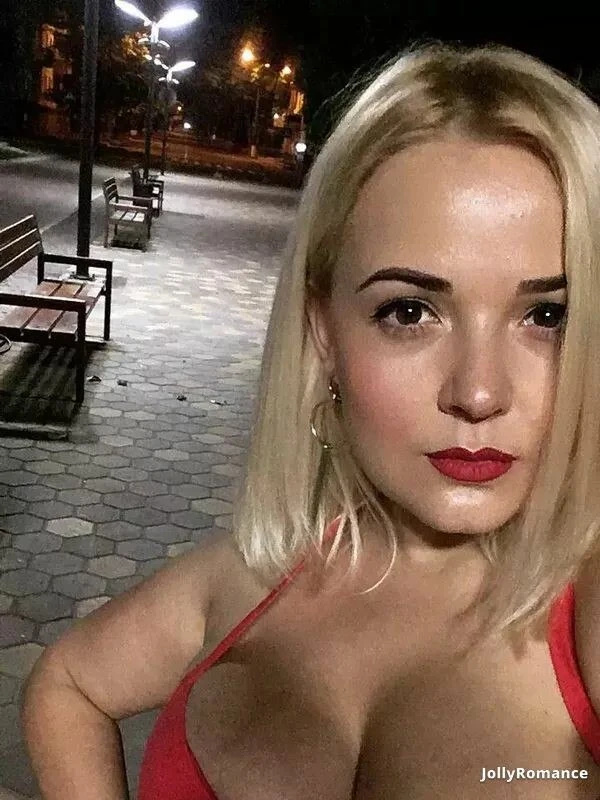 Maria Profile image 4