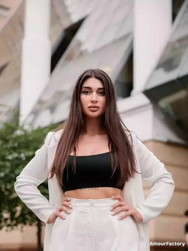 Inessa Profile image 2