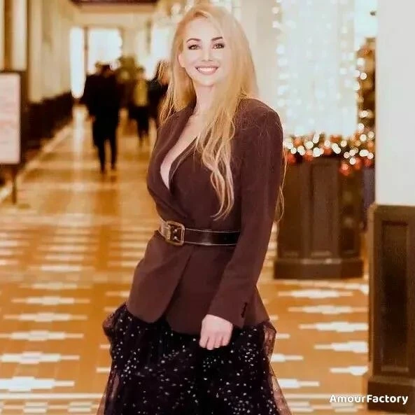 Sabrina Profile image 4