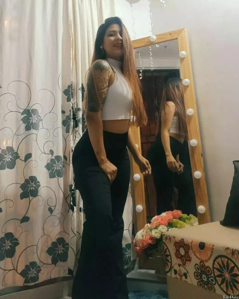 Shirley Profile image 4