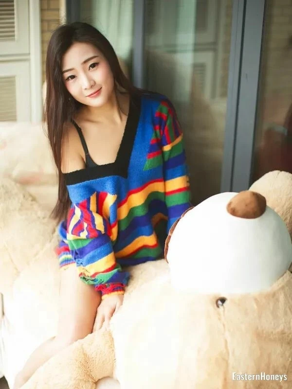 Yingrong Profile image 4